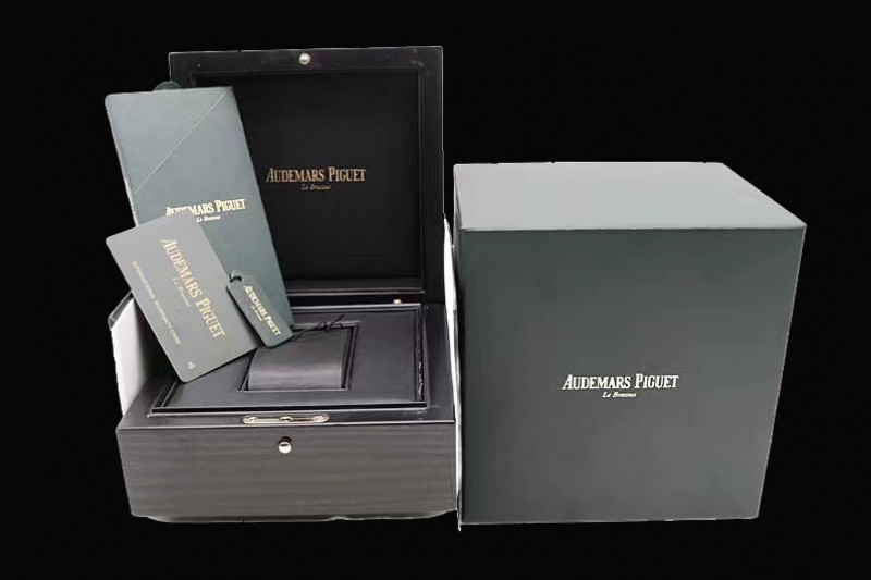 Audemars Piguet - Black Wooden Box Set 1:1 Version With Booklet and Card