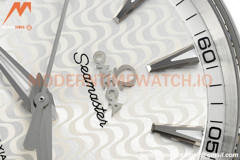 Omega - Seamaster Aqua Terra 150m 41.5mm SS/SS White Waved VSF A8500