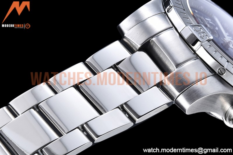 Breitling - Avenger B01 Chrono 45mm SS/SS Grey/Num BLS A7750
