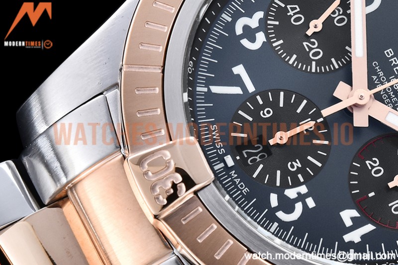 Breitling - Avenger B01 Chrono 45mm RG/SS Grey/Num BLS A7750