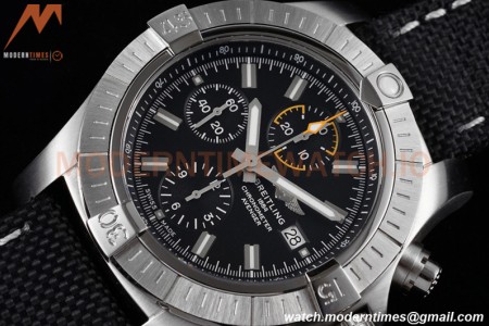 Breitling - Avenger Chronograph 45mm SS/NY Black/Stk TF A7750