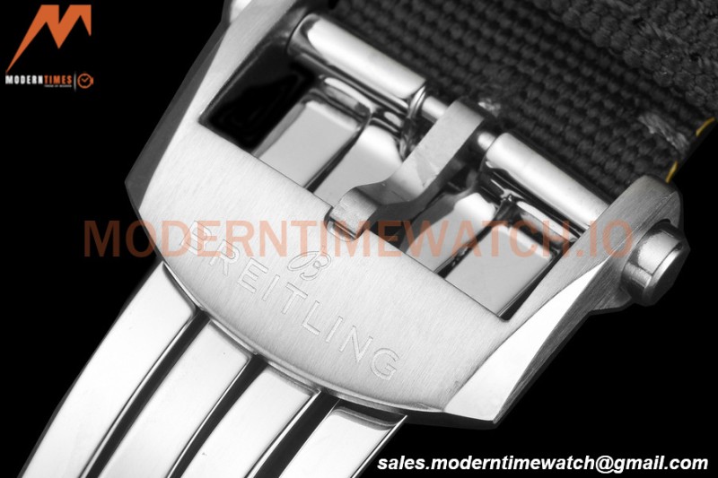 Breitling - Avenger Automatic 42mm SS/NY Black/Stk BLSF A2824