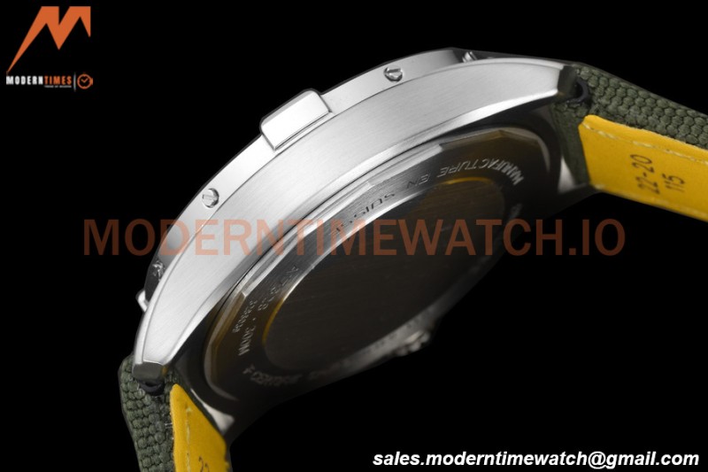 Breitling - Avenger Automatic 42mm SS/NY Green/Stk BLSF A2824