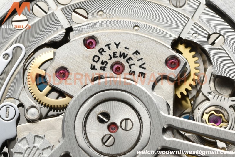 Breitling - Avenger B01 Chrono 44mm SS/NY Grn/Stk BLSF A7750 MOD