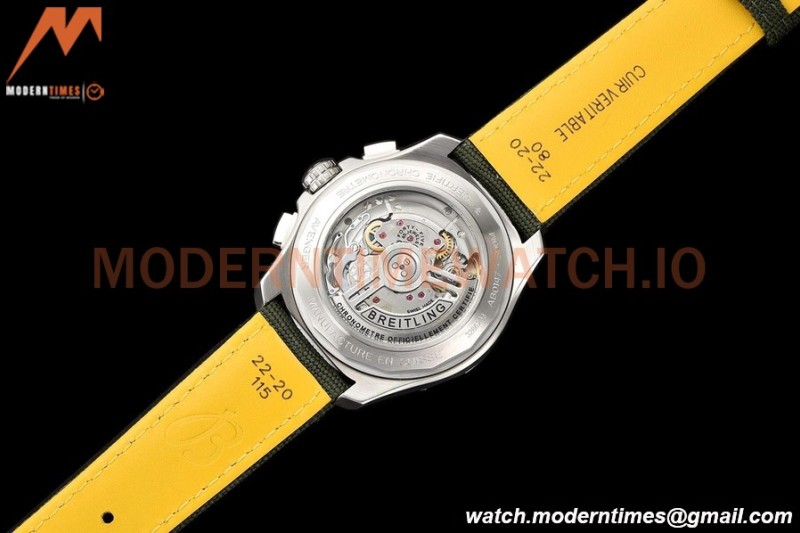 Breitling - Avenger B01 Chrono 44mm SS/NY Grn/Stk BLSF A7750 MOD