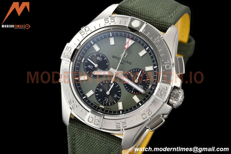 Breitling - Avenger B01 Chrono 44mm SS/NY Grn/Stk BLSF A7750 MOD