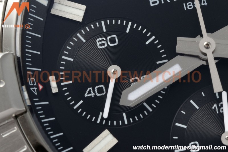 Breitling - Avenger B01 Chrono 44mm SS/NY Blk/Stk BLSF A7750 MOD