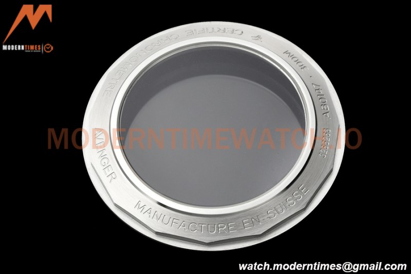 Breitling - Avenger B01 Chrono 44mm SS/SS Grn/Stk BLSF A7750 MOD