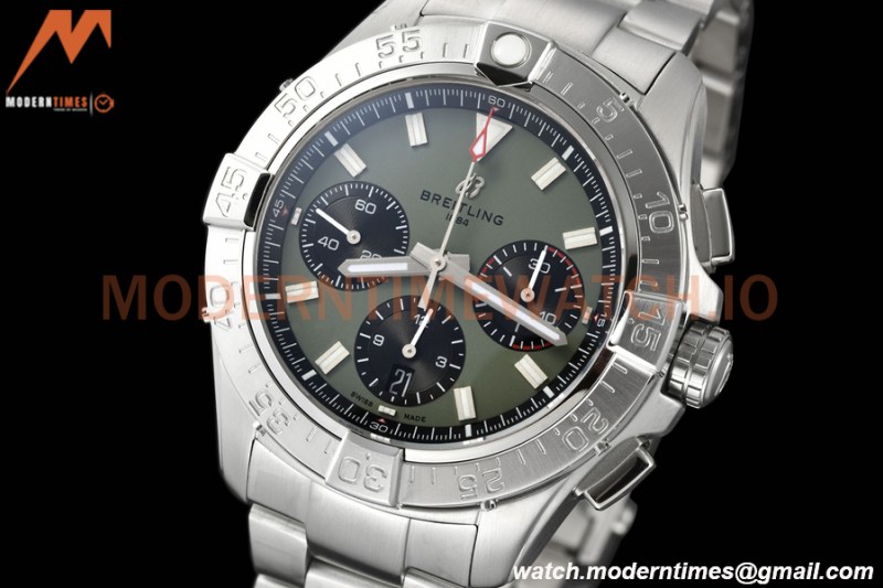 Breitling - Avenger B01 Chrono 44mm SS/SS Grn/Stk BLSF A7750 MOD