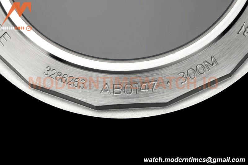 Breitling - Avenger B01 Chrono 44mm SS/SS Beig/Stk BLSF A7750 MOD