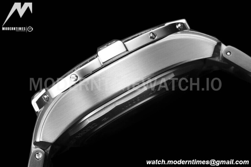 Breitling - Avenger B01 Chrono 44mm SS/SS Blk/Stk BLSF A7750 MOD