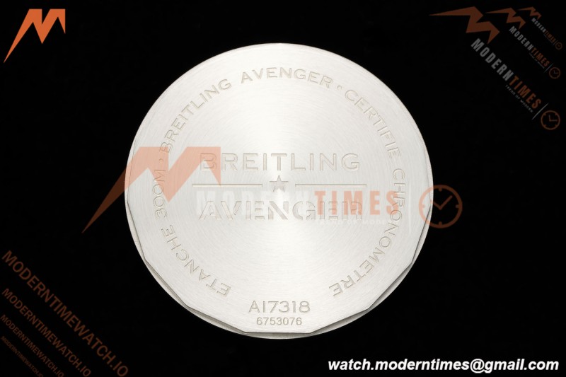 Breitling - Avenger Automatic 43mm SS/NY Blk/Stk TF V2 A2824