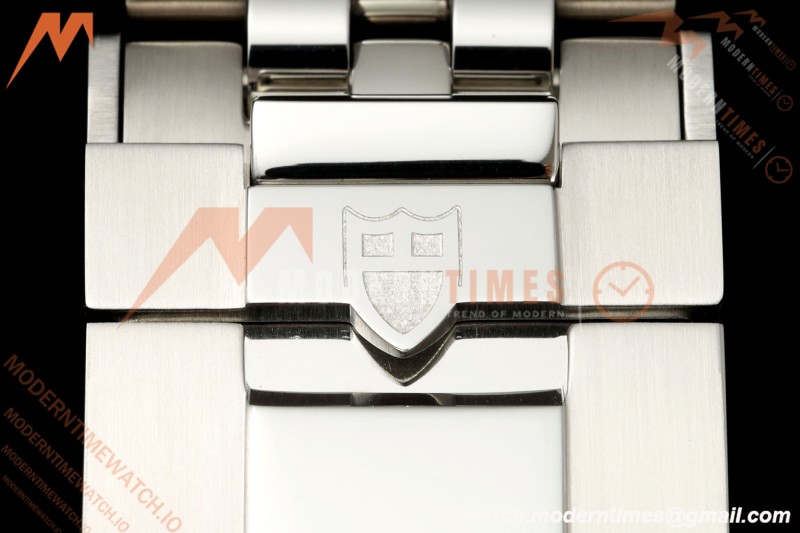 Tudor - Black Bay One 39 Automatic 39mm SS/SS Blue Dial KRF A2824