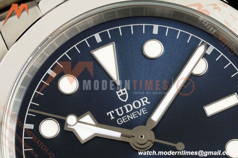 Tudor - Black Bay One 39 Automatic 39mm SS/SS Blue Dial KRF A2824