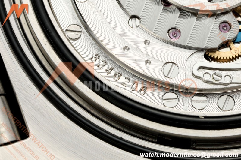 Breitling - Super Chronomat B01 44mm SS/SS Blue Dial TF A7750 Mod
