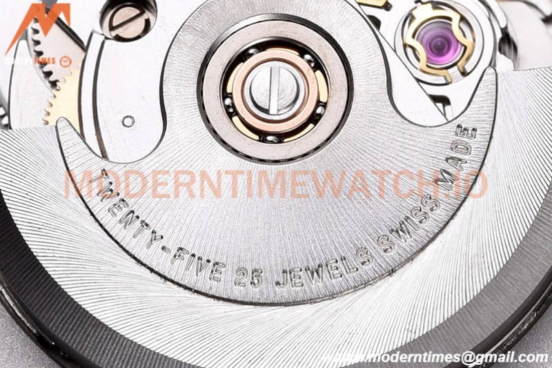 Cartier - Cle De Cartier 31mm SS/LE White/Rmn Red Strap RXWF Swiss Eta2671