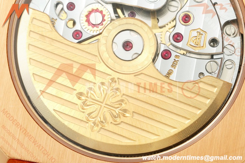 Patek Philippe - Cubitus 5821 45mm RG/RG Silver Stick Dial GRF A330