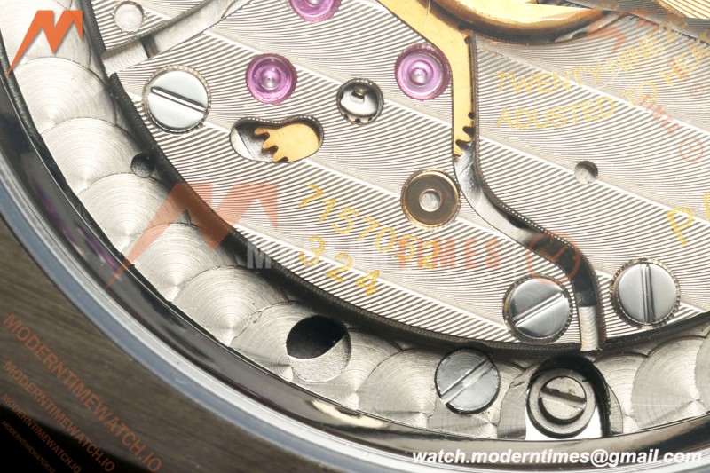 Patek Philippe - Cubitus 7128 40mm Black Carbon/RG Black Dial DIWF A324