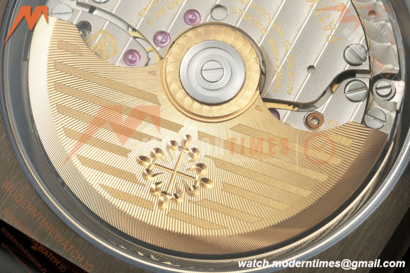Patek Philippe - Cubitus 7128 40mm Black Carbon/RG Black Dial DIWF A324