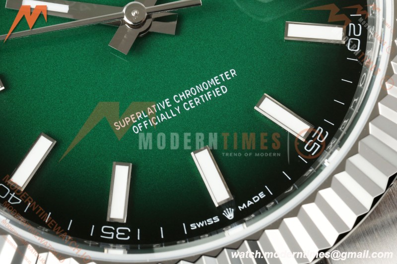 Rolex - Datejust 126334 41mm Oys Flt 904L SS/SS Ombre Green/Stk EWEF DD3235