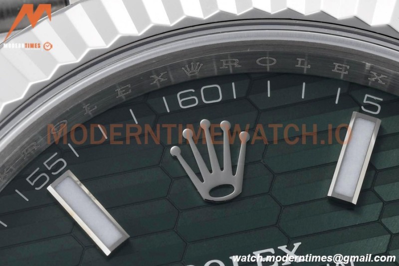 Rolex - Datejust 126334 41mm Jub Flt 904L SS/SS F-Grn/Stk VSF VS3235