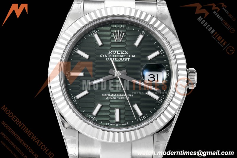Rolex - Datejust 126334 41mm Oys Flt 904L SS/SS F-Grn/Stk VSF VS3235