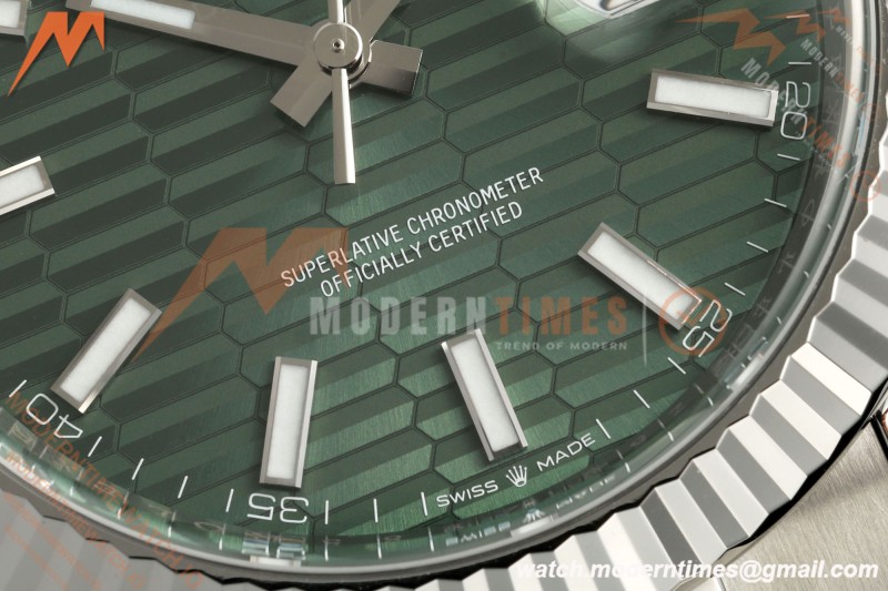 Rolex - Datejust 126334 41mm Oys Flt 904L SS/SS F-Grn/Stk VF DD3235