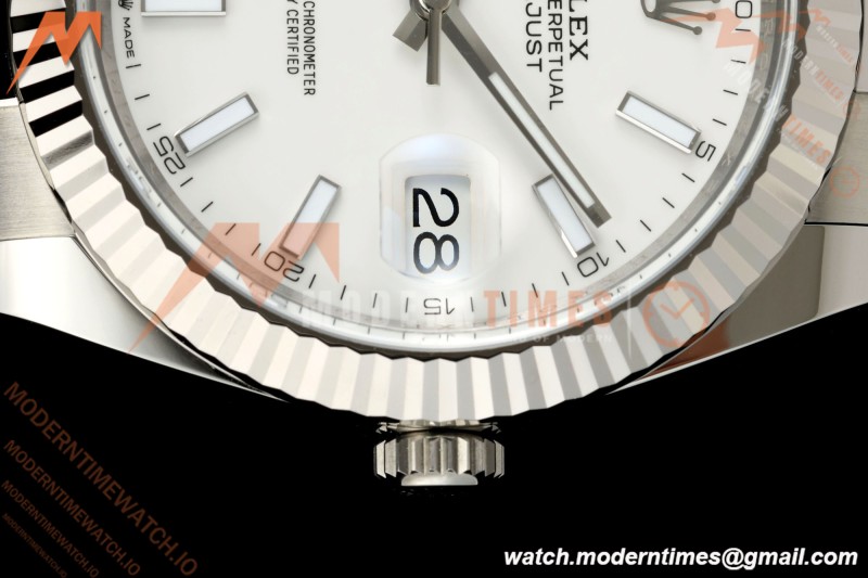 Rolex - Datejust 126334 41mm Oys Flt 904L SS/SS Wht/Stk ARF DD3235