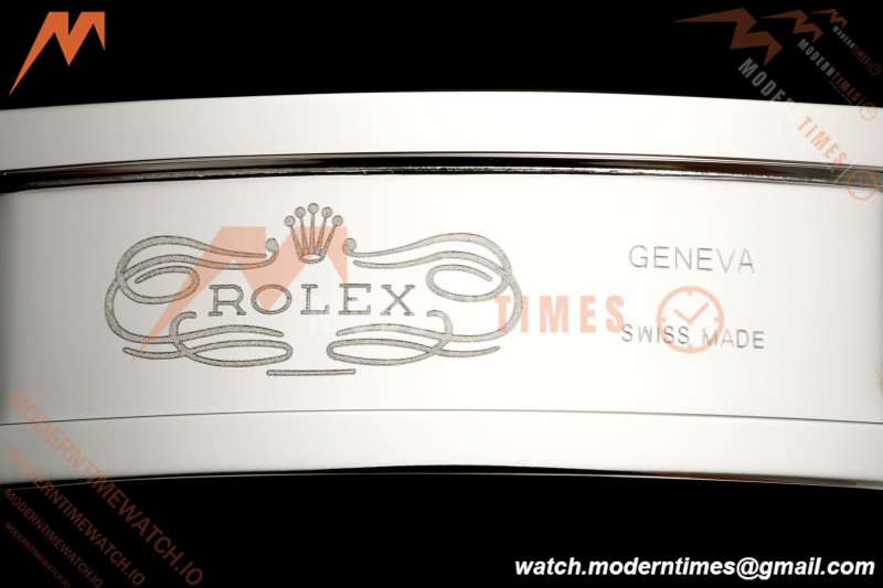 Rolex - Datejust 126300 41mm 904L  Jub Smt SS/SS Ombre Green/Stk ARF DD3235