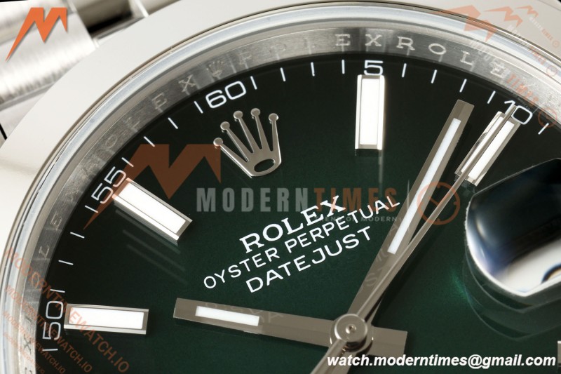 Rolex - Datejust 126300 41mm 904L  Jub Smt SS/SS Ombre Green/Stk ARF DD3235