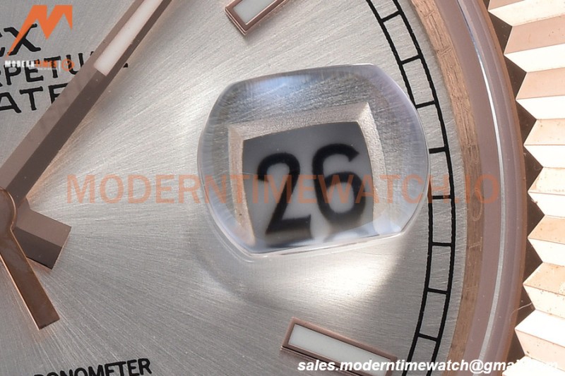 Rolex - DayDate 40mm Flt/Pres RG/RG Silver Stick GDF MY8215
