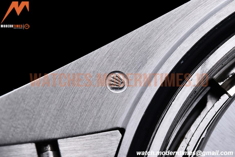 Rolex - DayDate 40mm Flt Pres SS/SS I-Blue/Rm EWF VR3255