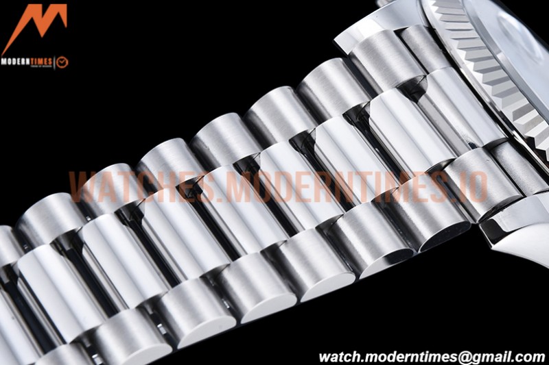 Rolex - DayDate 40mm Flt Pres SS/SS Blue/Rm EWF VR3255