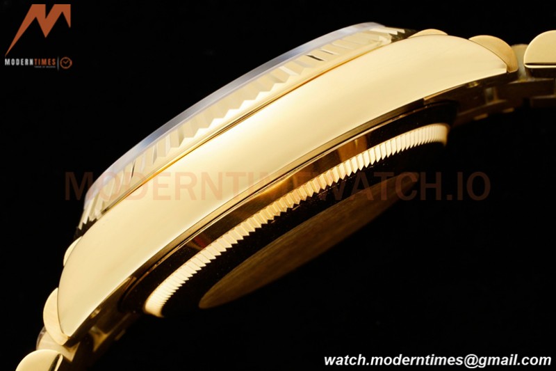 Rolex - DayDate 36mm 128238 Flt Pres YG/YG Diam Green Dial RAF A2836