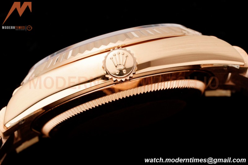Rolex - DayDate 36mm 128235 Flt Pres RG/RG Flt/Rmn Green Dial RAF A2836