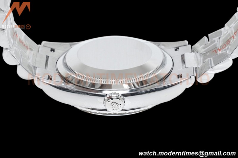 Rolex - DayDate 36mm 128239 Flt Pres SS/SS Red/Stk EWF A2836