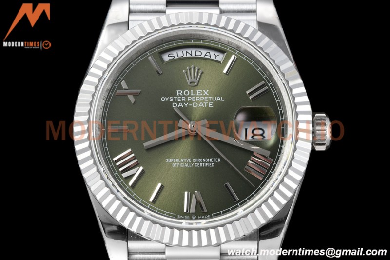 Rolex - DayDate 40mm 228236 Flt Pres SS/SS Grn/Rmn GMF A2836
