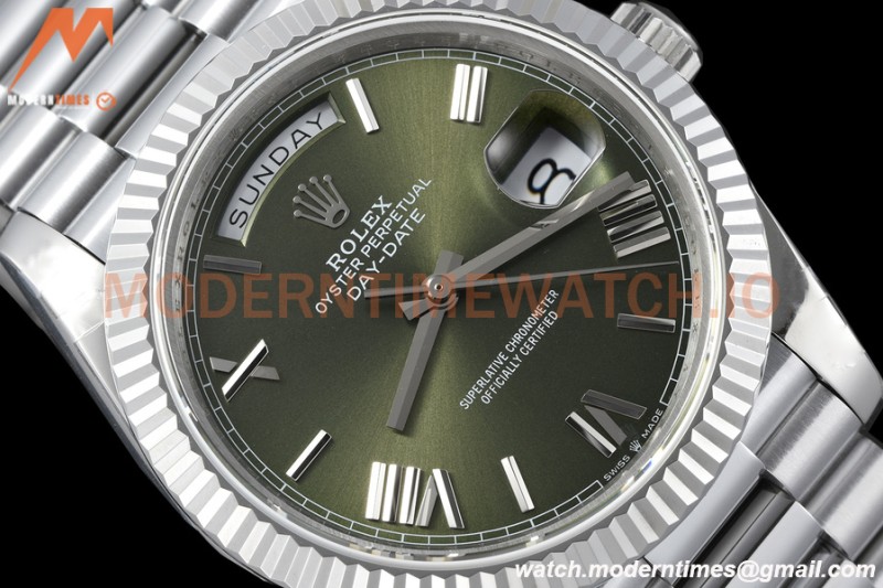 Rolex - DayDate 40mm 228236 Flt Pres SS/SS Grn/Rmn GMF A2836