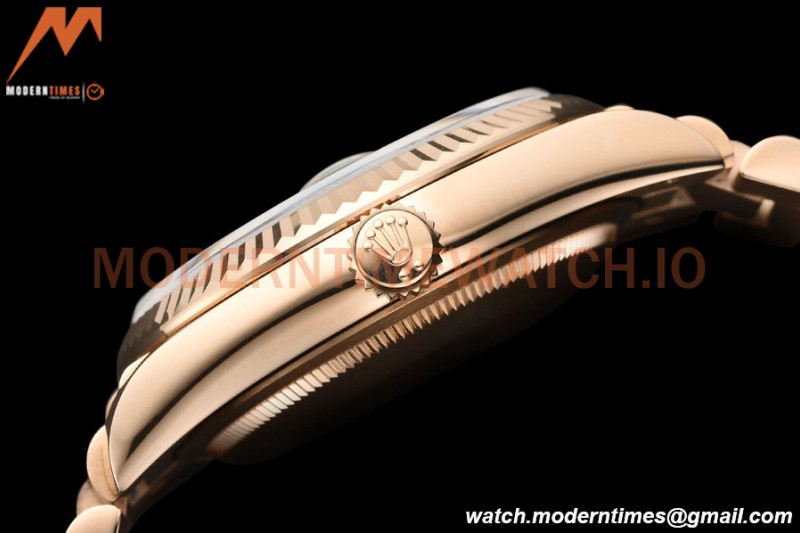Rolex - DayDate 36mm 128235 Flt Pres RG/RG Silv/Dia V5 QF VR3255