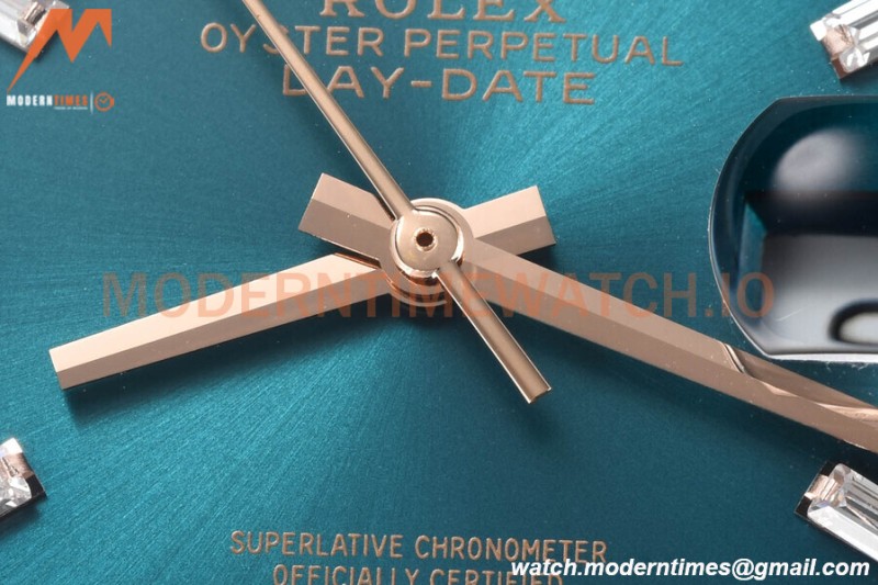 Rolex - DayDate 36mm 128235 Flt Pres RG/RG B-Grn/Dia V5 QF VR3255