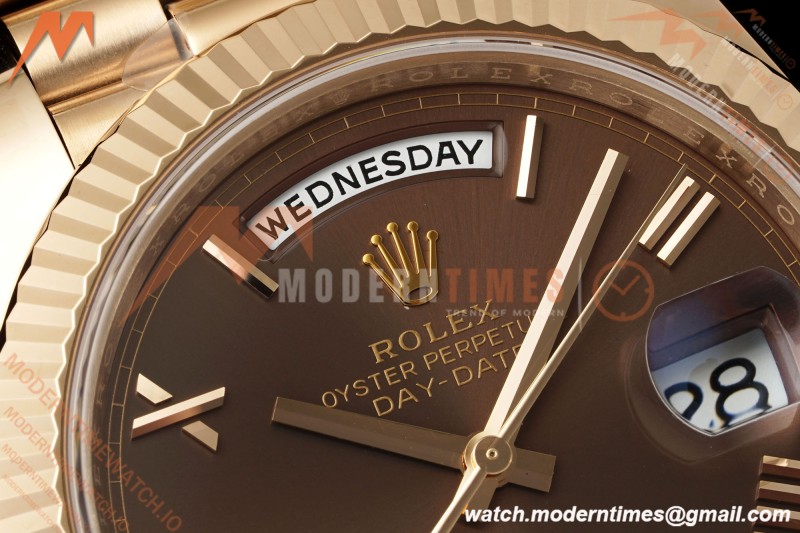 Rolex - DayDate 228235 Gain Weight 40mm Flt Pres RG/RG Brn/Rmn VSF DD3255 | 롤렉스 - 데이데이트 228235 Gain Weight 40mm 플루티드 프레지던트 로즈 골드/로즈 골드 브라운/로마 숫자 VSF DD3255
