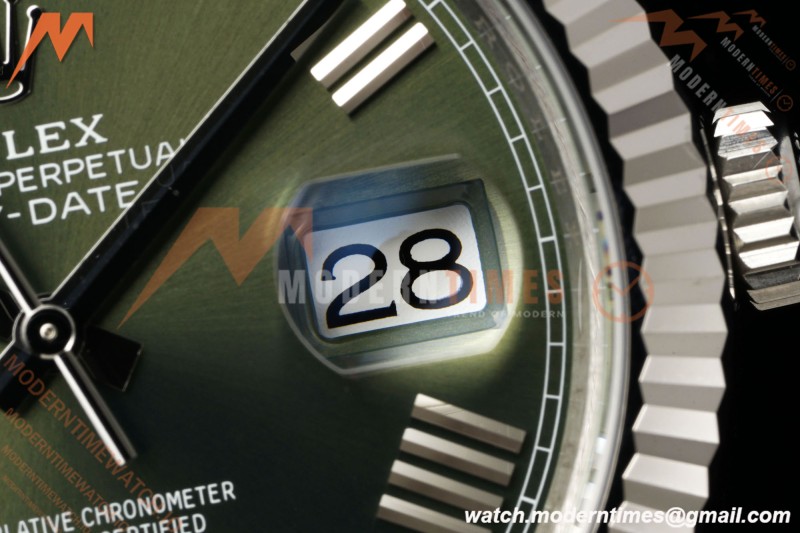Rolex - DayDate 228239 Gain Weight 40mm Flt Pres SS/SS Grn/Rmn VSF V2 DD3255