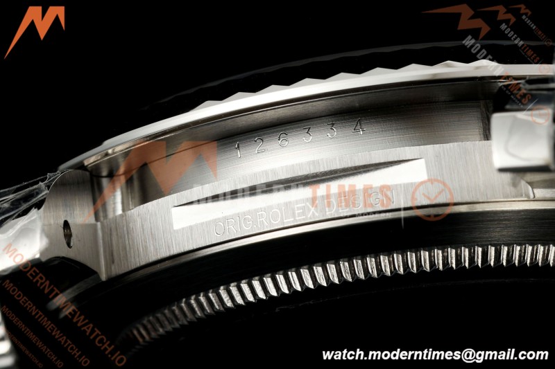 Rolex - Datejust 126334 41mm Jub Flt 904L SS/SS Wht/Rmn VSF DD3235