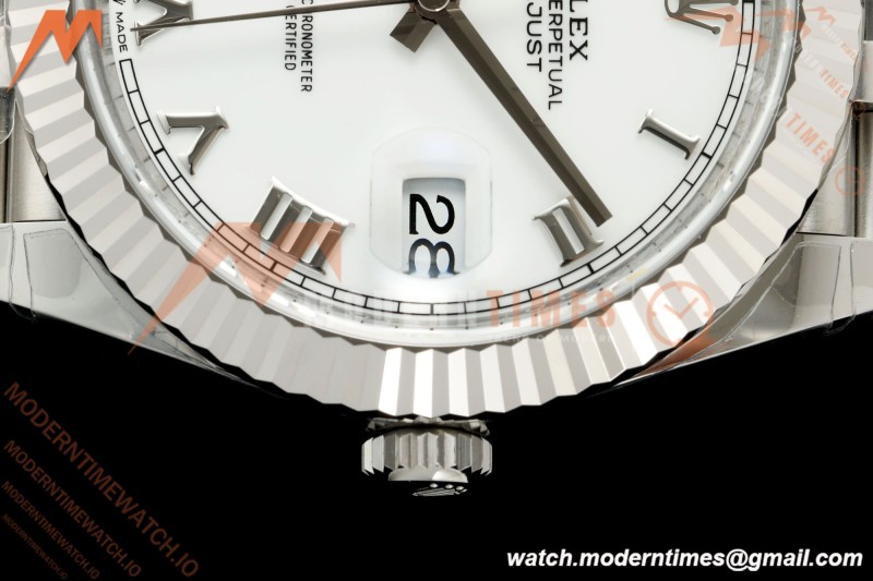 Rolex - Datejust 126334 41mm Jub Flt 904L SS/SS Wht/Rmn VSF DD3235