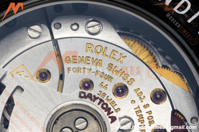 Rolex - Daytona 40mm DiW Ferrari White Carbon Fiber FC/NY White Dial Sonic SA4130