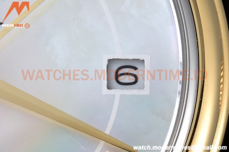 Omega - De Ville Prestige Ladies 32.7mm SS/YG White MOP GDF MY8215