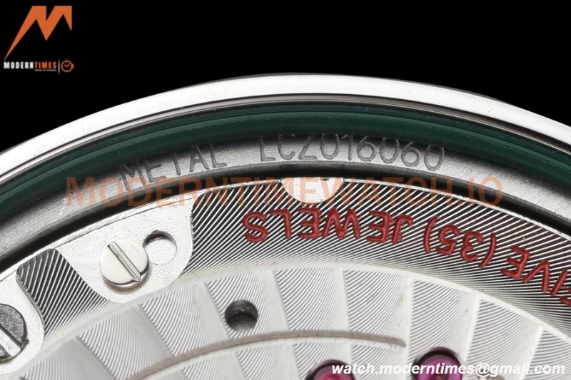 Omega - De Ville Prestige Ladies 34mm SS/SS Grey VSF A8800