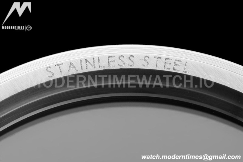 Omega - De Ville Prestige Ladies 34mm SS/SS Grey MOP VSF A8800