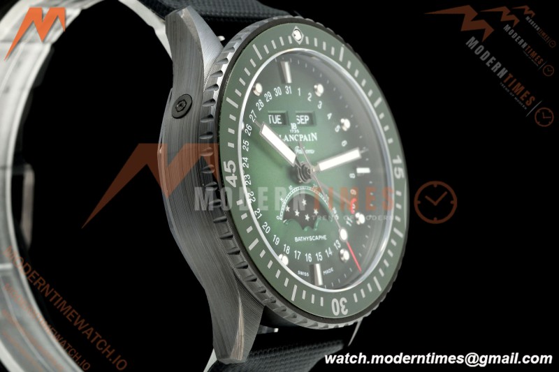 Blancpain - Fifty Fathoms 5054 Bathyscaphe Complete Calendar Moon Phases Black CER/NY Green Dial DDDF A6654