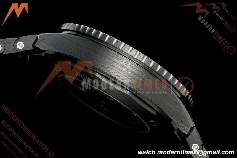 Blancpain - Fifty Fathoms 5000 43.6mm Bathyscaphe Black Cer/Cer Sunburst Gray Dial DDDF A1315